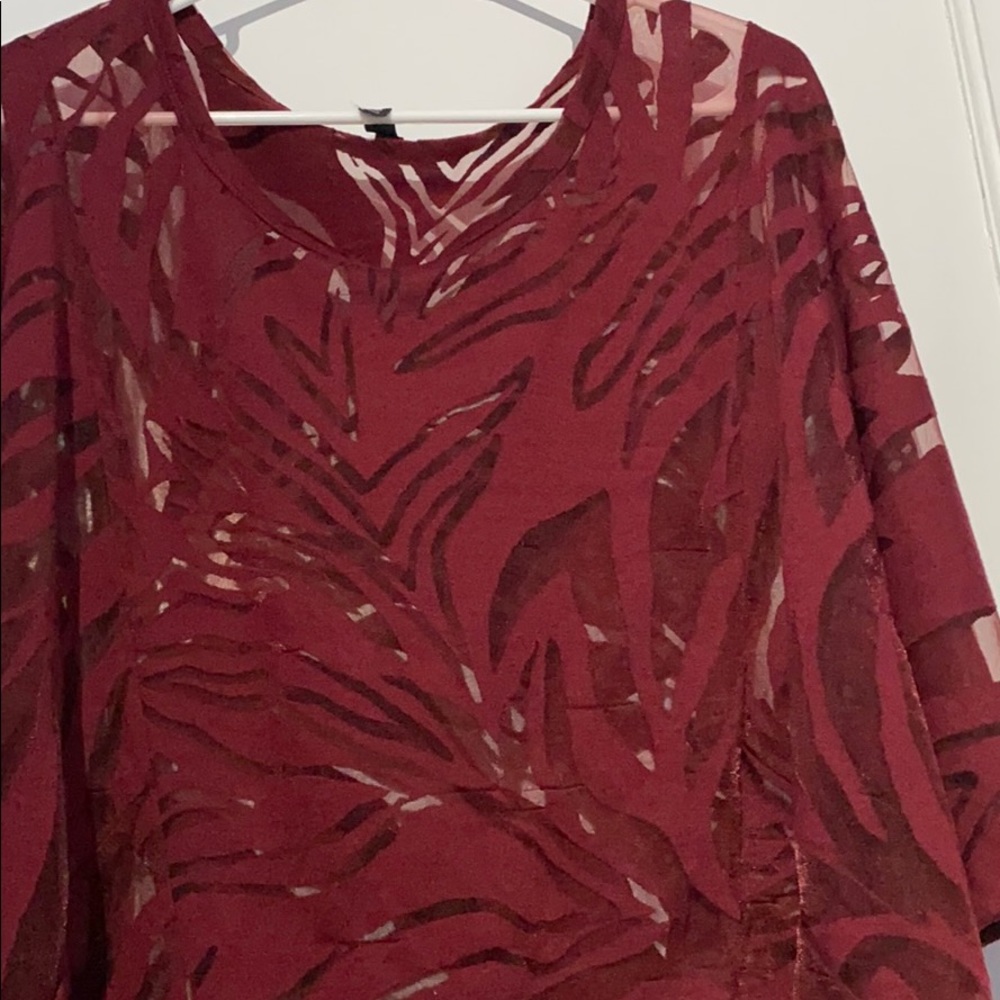 Maroon top - Picture 2 of 2